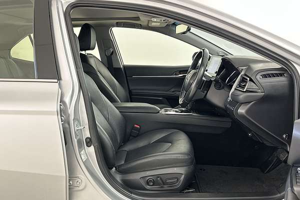 2021 Toyota Camry SL AXVH70R