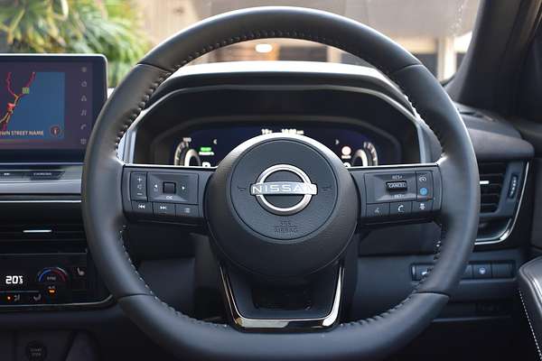 2025 Nissan QASHQAI N-DESIGN e-POWER J12