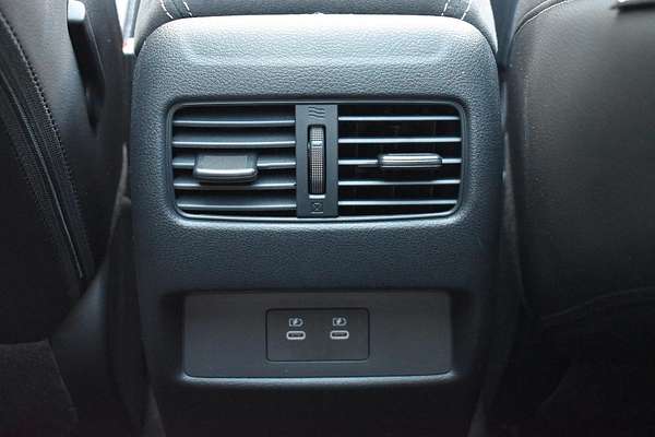2025 Nissan QASHQAI N-DESIGN e-POWER J12