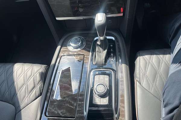 2025 Nissan Patrol Ti-L Y62