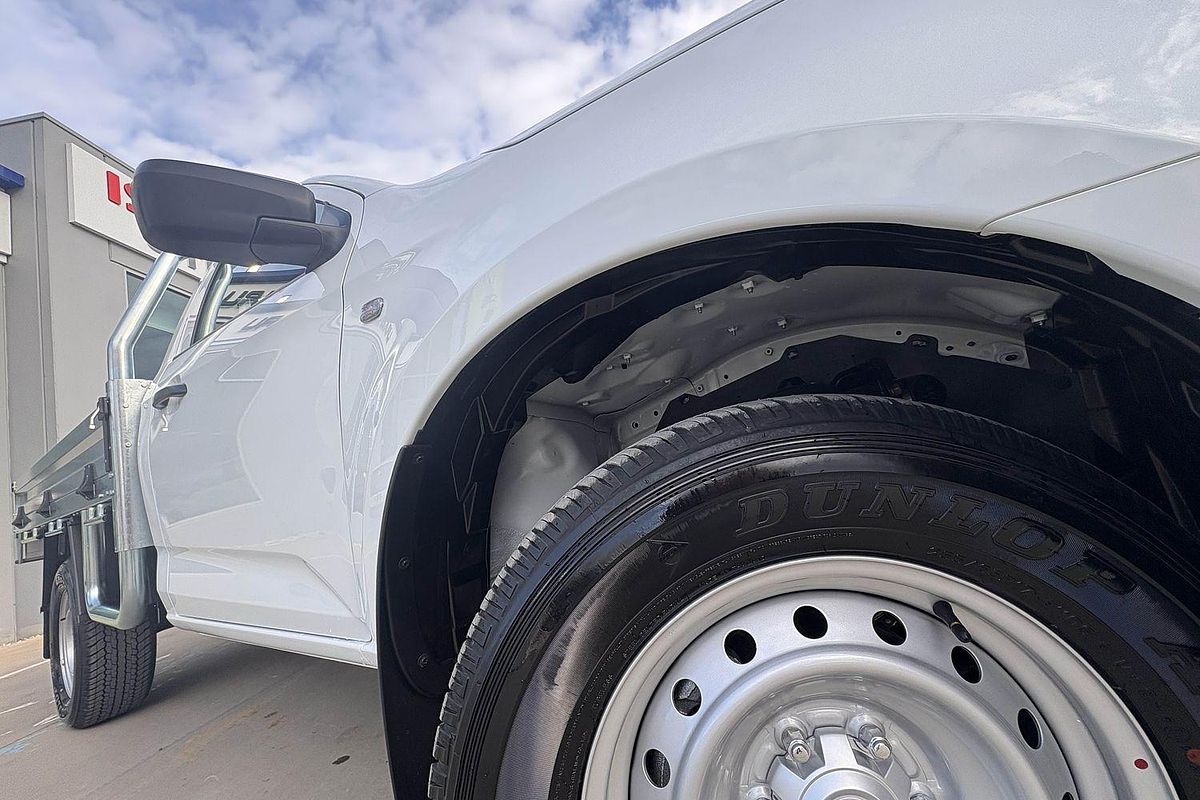 2025 Isuzu D-MAX SX  4X4