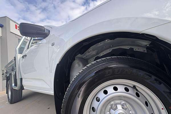 2025 Isuzu D-MAX SX  4X4