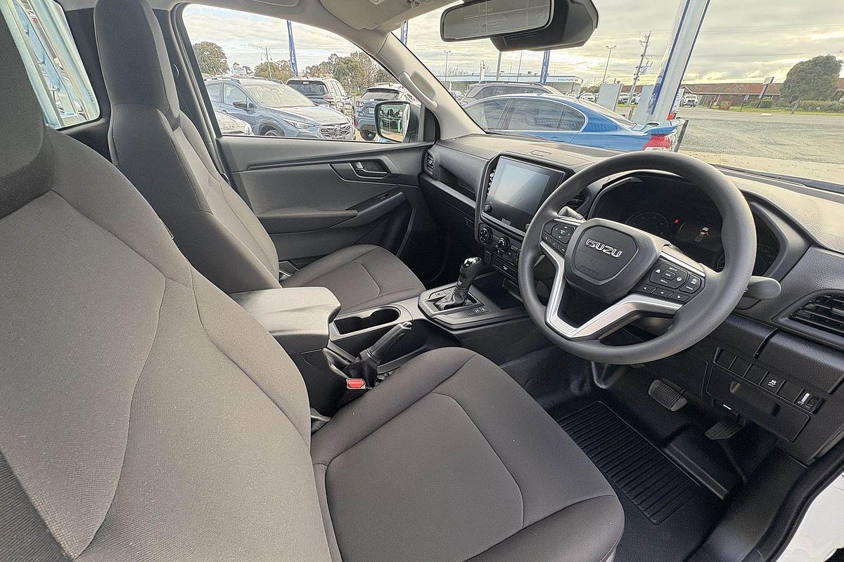 2025 Isuzu D-MAX SX  4X4