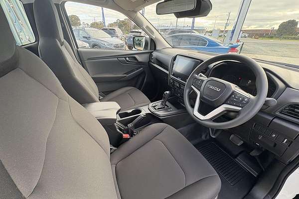 2025 Isuzu D-MAX SX  4X4