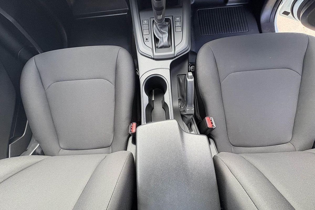 2025 Isuzu D-MAX SX  4X4