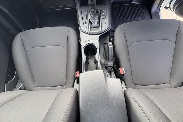 2025 Isuzu D-MAX SX  4X4