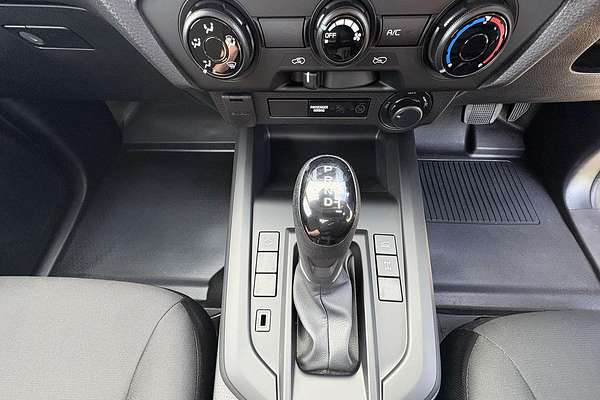 2025 Isuzu D-MAX SX  4X4