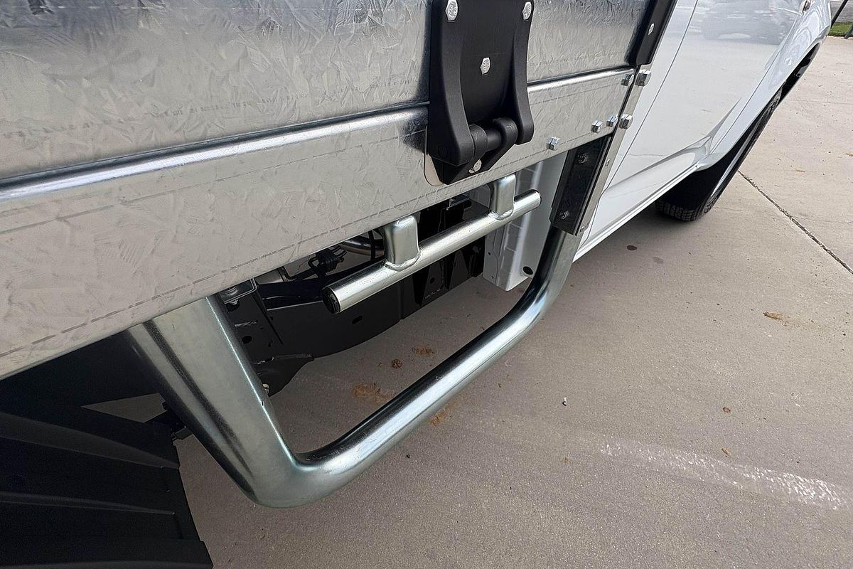 2025 Isuzu D-MAX SX  4X4