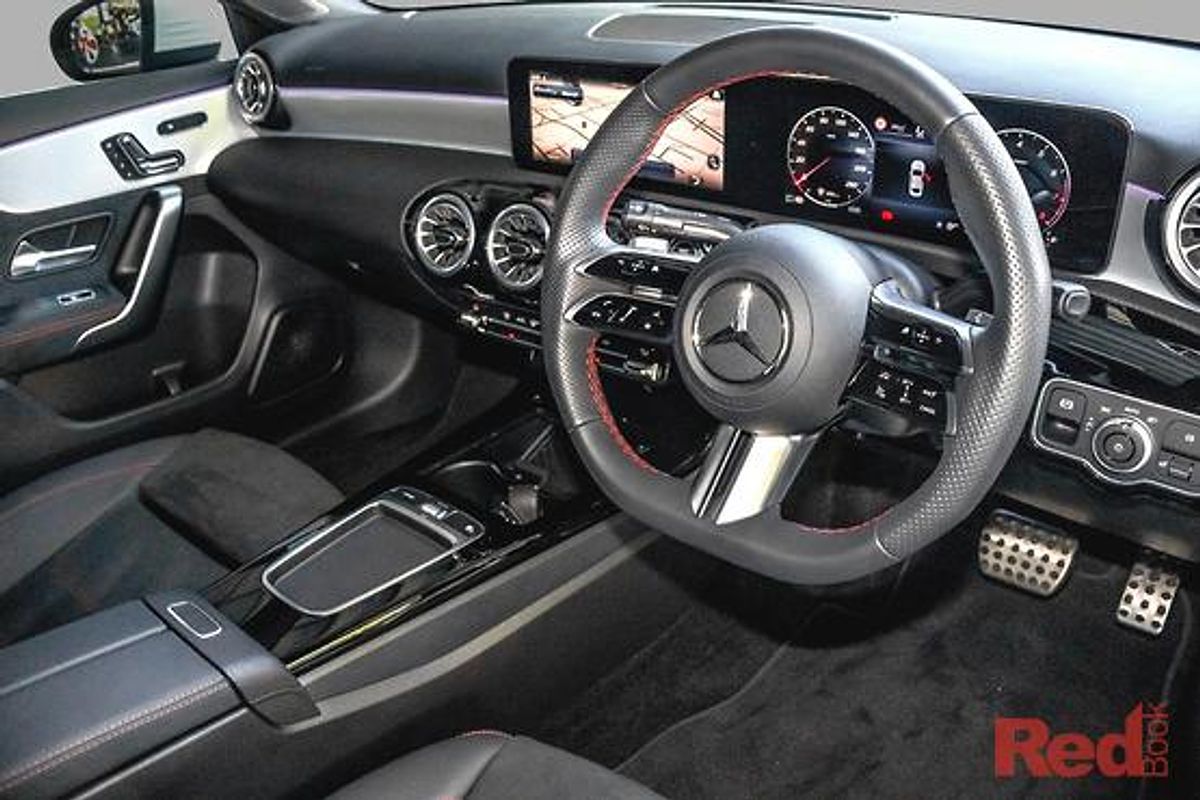 2024 Mercedes-Benz A-Class A200 V177