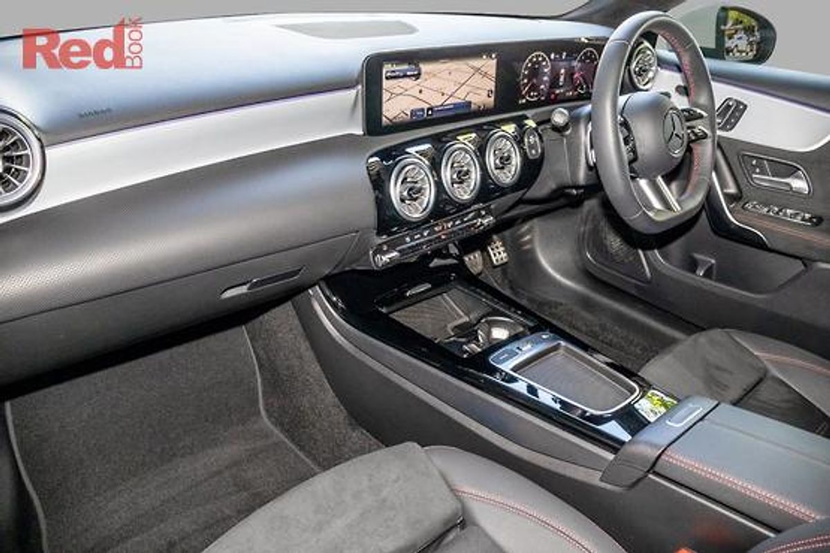 2024 Mercedes-Benz A-Class A200 V177