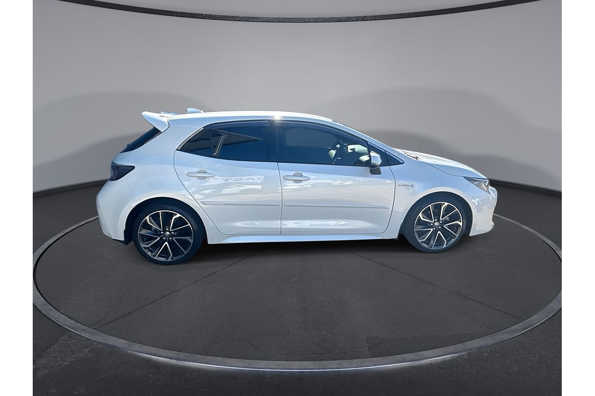 2020 Toyota Corolla ZR Hybrid ZWE211R
