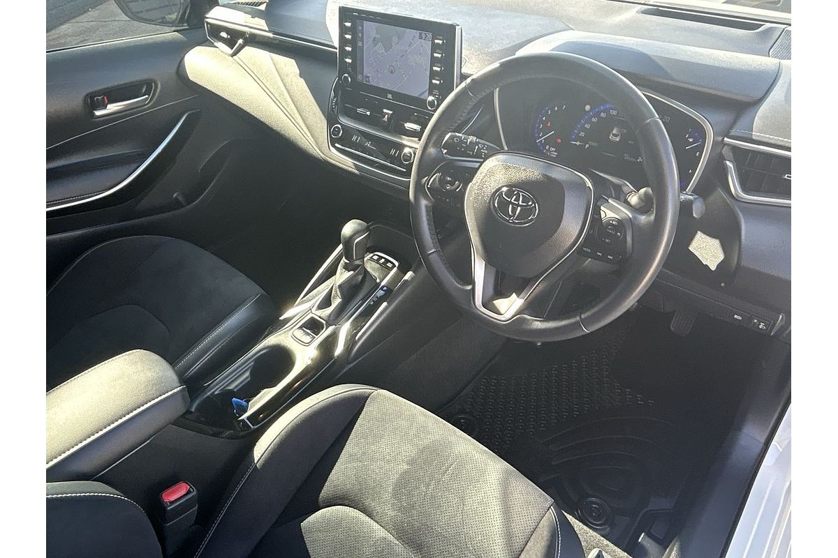2020 Toyota Corolla ZR Hybrid ZWE211R