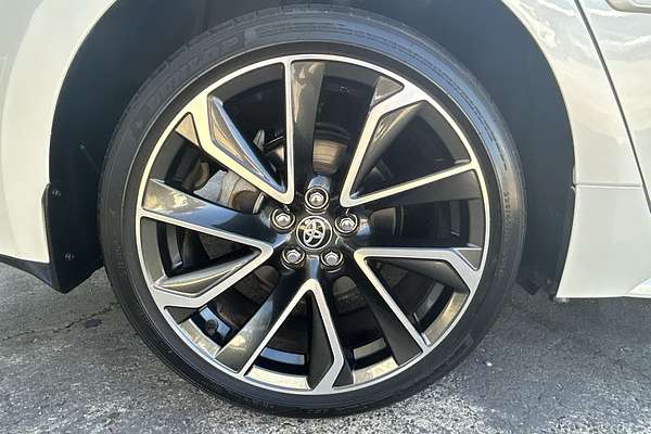 2020 Toyota Corolla ZR Hybrid ZWE211R