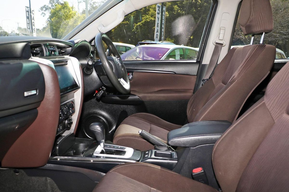 2016 Toyota Fortuner GX GUN156R