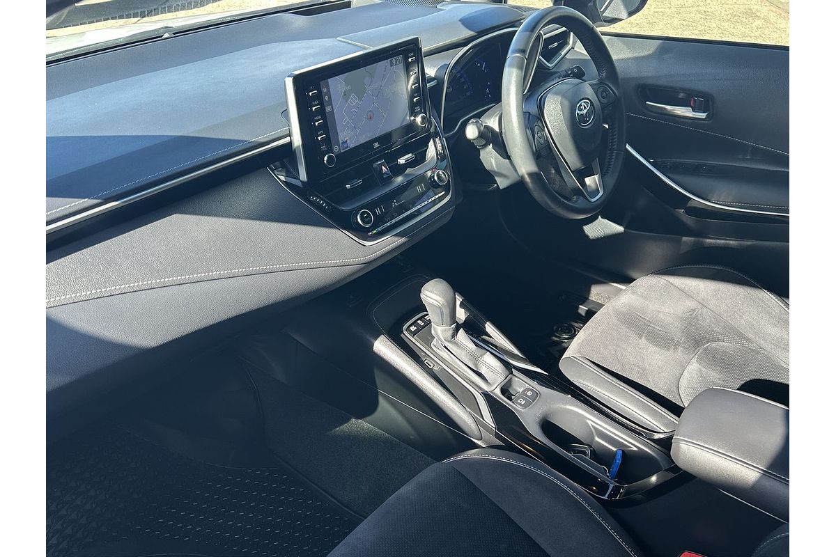 2020 Toyota Corolla ZR Hybrid ZWE211R