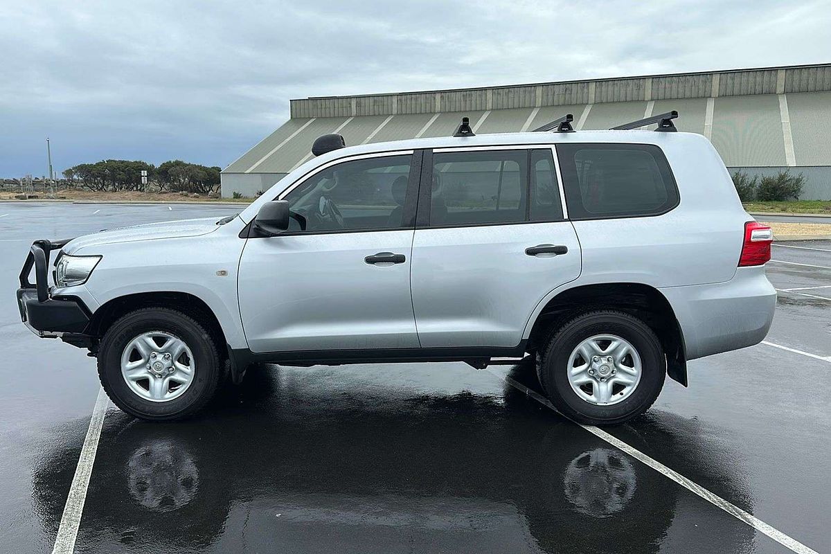 2017 Toyota Landcruiser GX VDJ200R