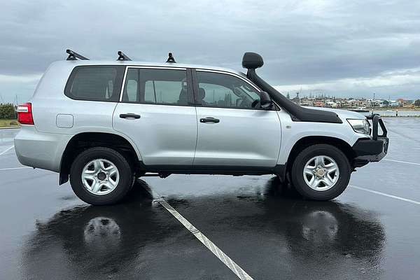 2017 Toyota Landcruiser GX VDJ200R