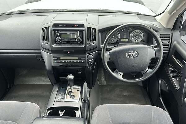 2017 Toyota Landcruiser GX VDJ200R