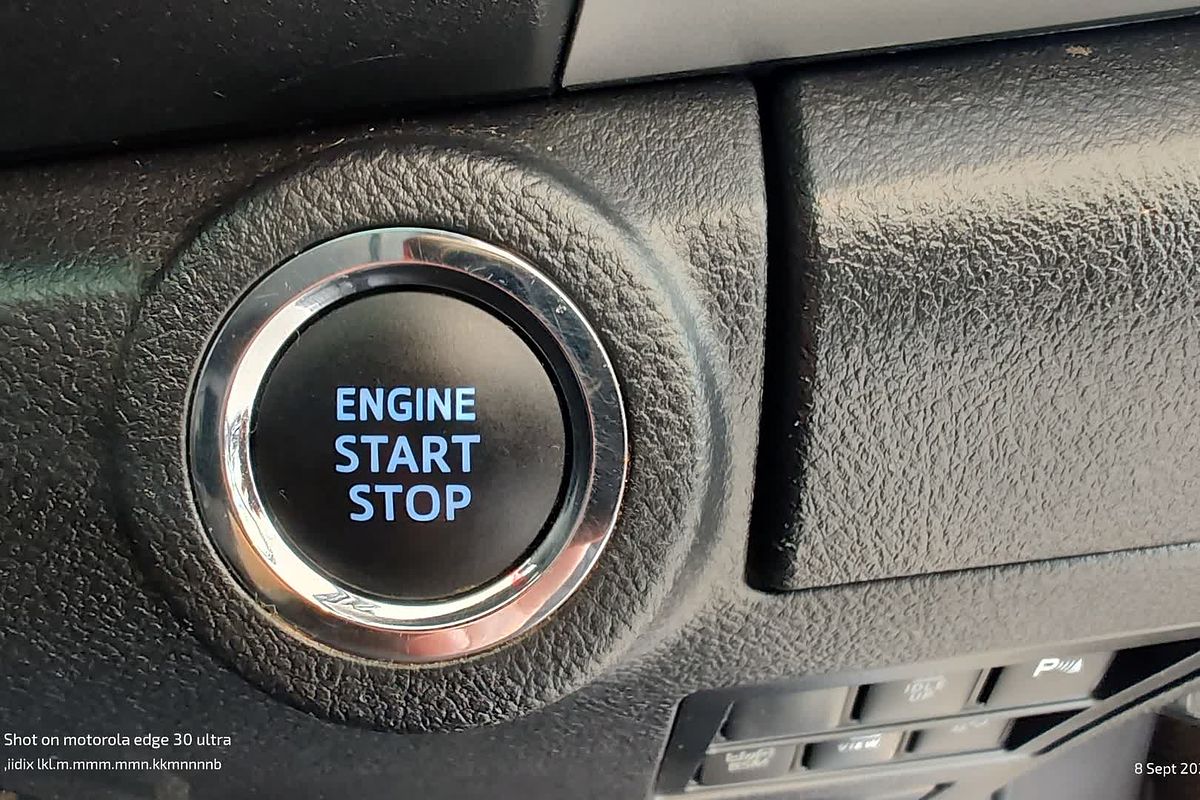 2022 Toyota Hilux SR5 GUN126R 4X4