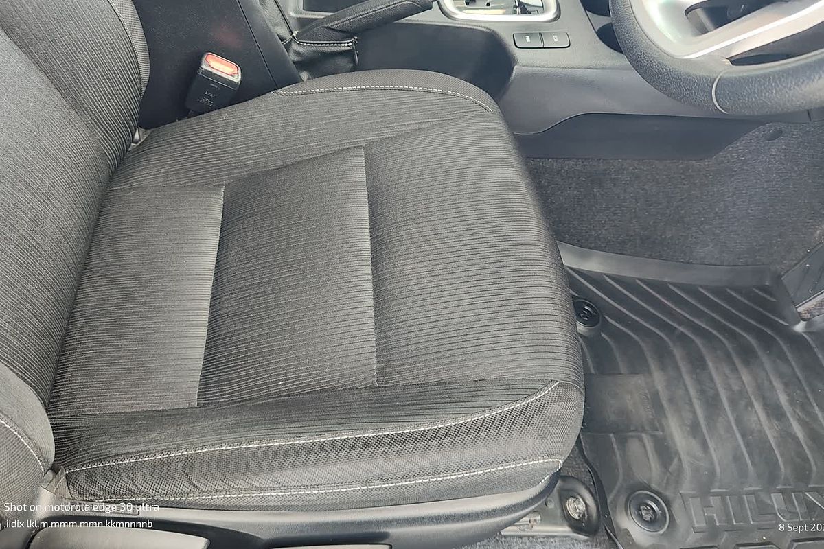 2022 Toyota Hilux SR5 GUN126R 4X4