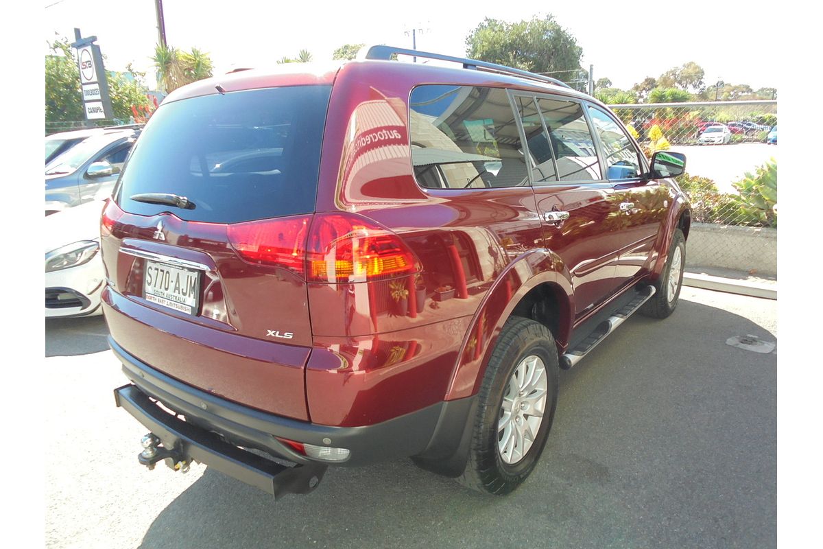2010 Mitsubishi Challenger XLS PB