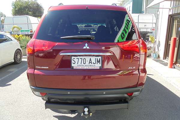 2010 Mitsubishi Challenger XLS PB