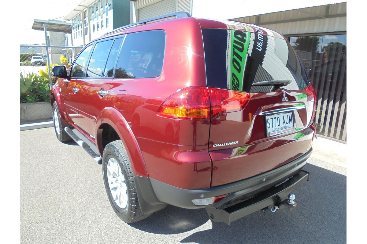 2010 Mitsubishi Challenger XLS PB