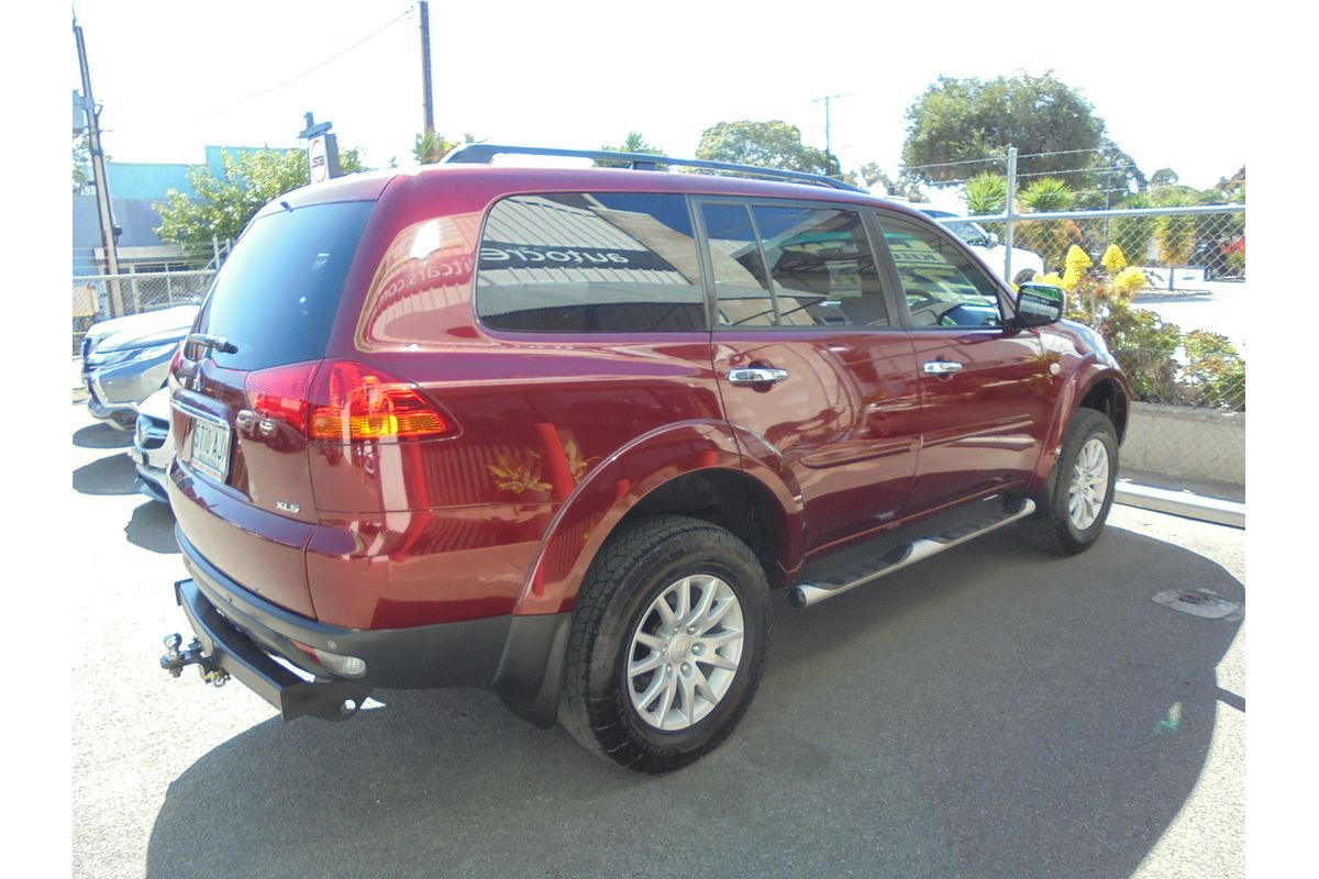 2010 Mitsubishi Challenger XLS PB