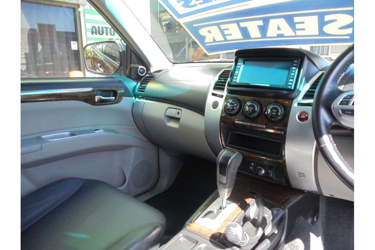 2010 Mitsubishi Challenger XLS PB