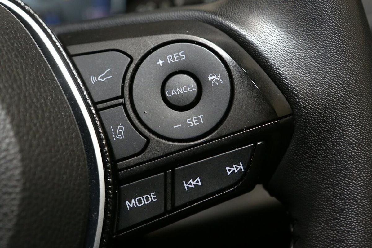 2020 Toyota RAV4 Cruiser AXAH52R