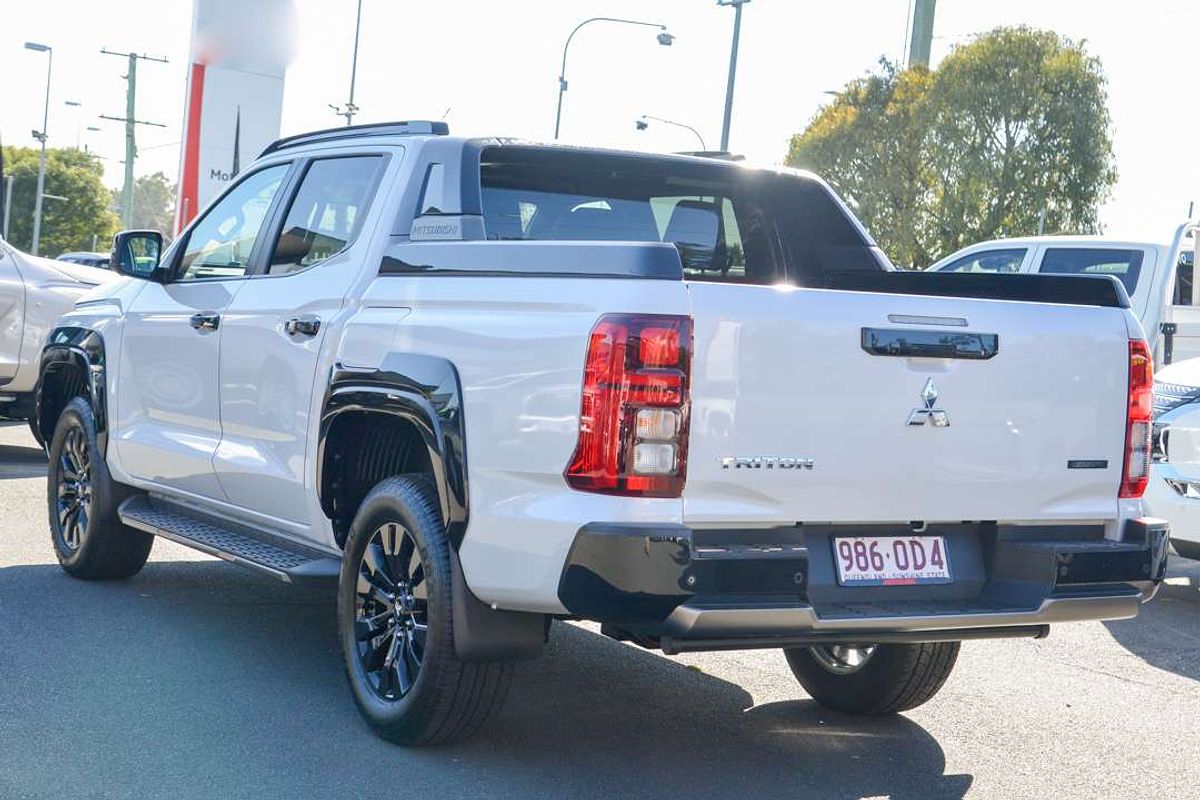 2025 Mitsubishi Triton GSR MV 4X4