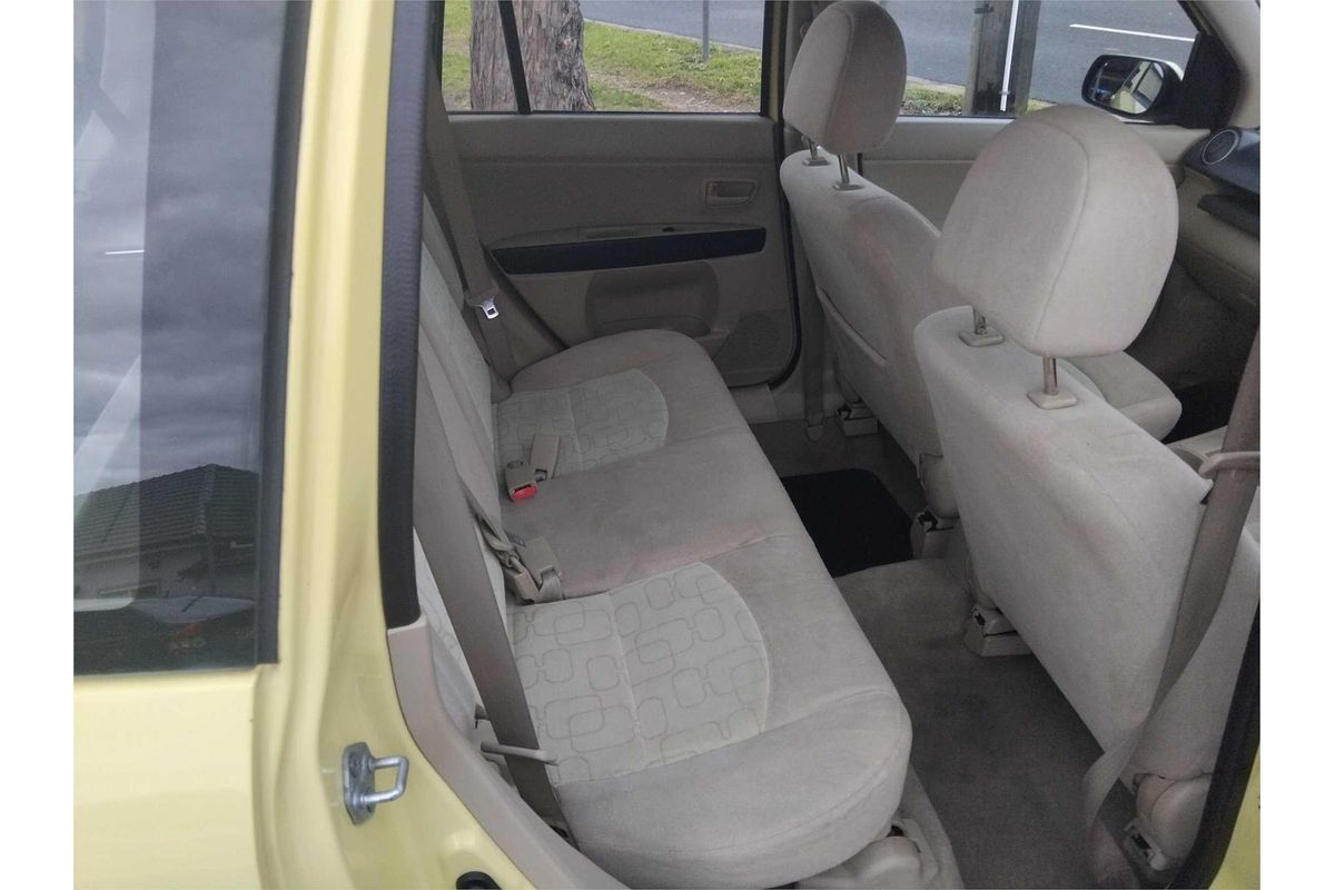 2002 Mazda 2 Maxx DY Series 1