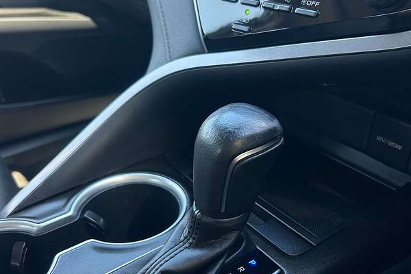 2021 Toyota Camry SL AXVH70R
