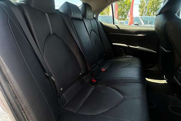 2021 Toyota Camry SL AXVH70R