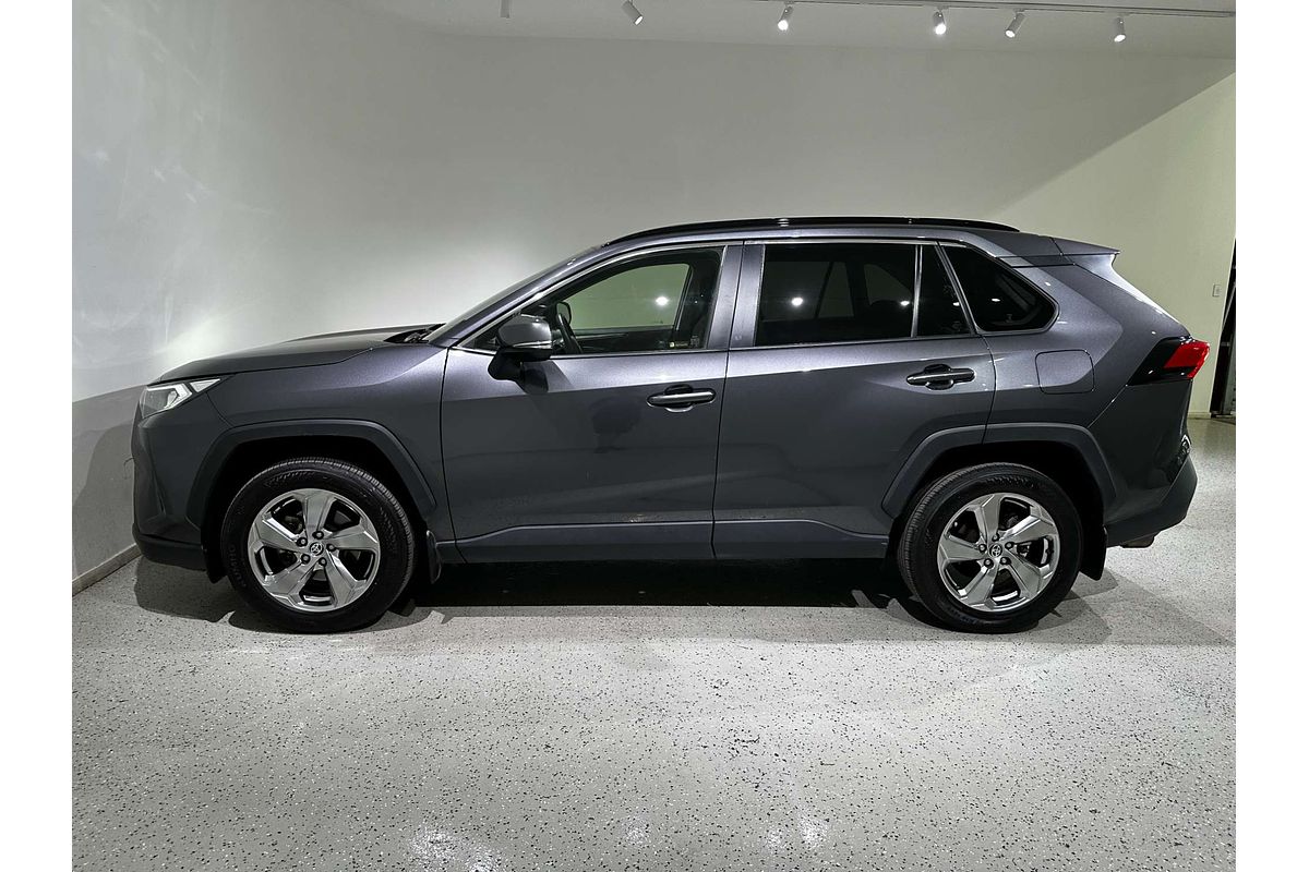 2020 Toyota RAV4 GXL MXAA52R