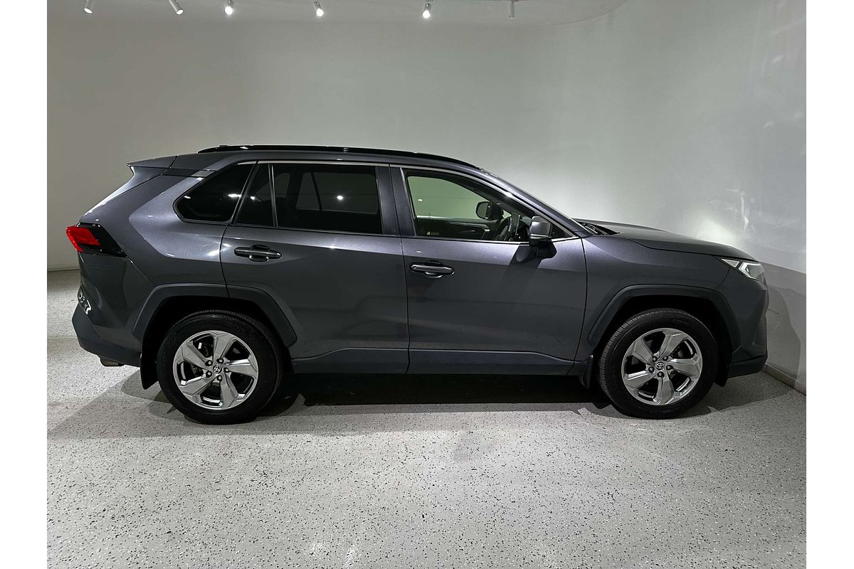 2020 Toyota RAV4 GXL MXAA52R