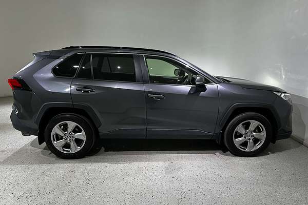 2020 Toyota RAV4 GXL MXAA52R