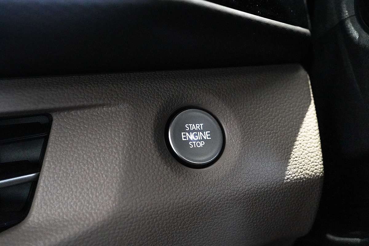 2025 Volkswagen Multivan TDI360 Life T7 SWB