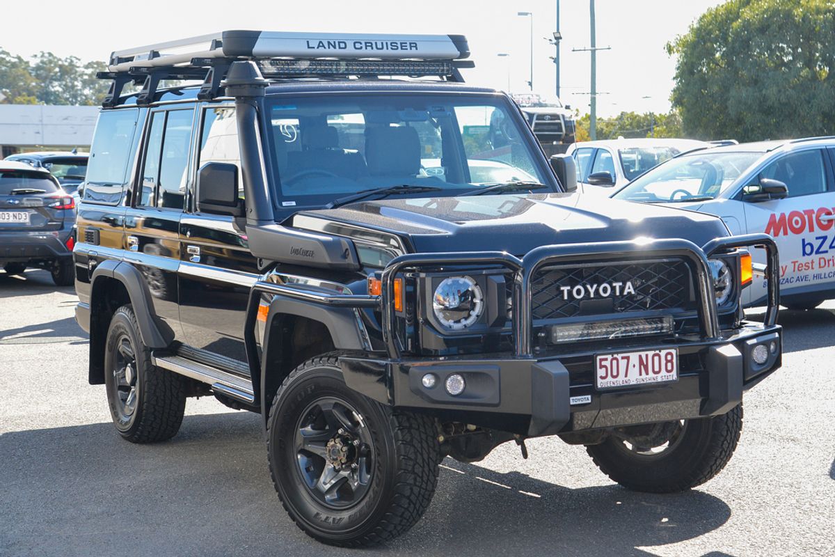 2024 Toyota Landcruiser GXL GDJL76R