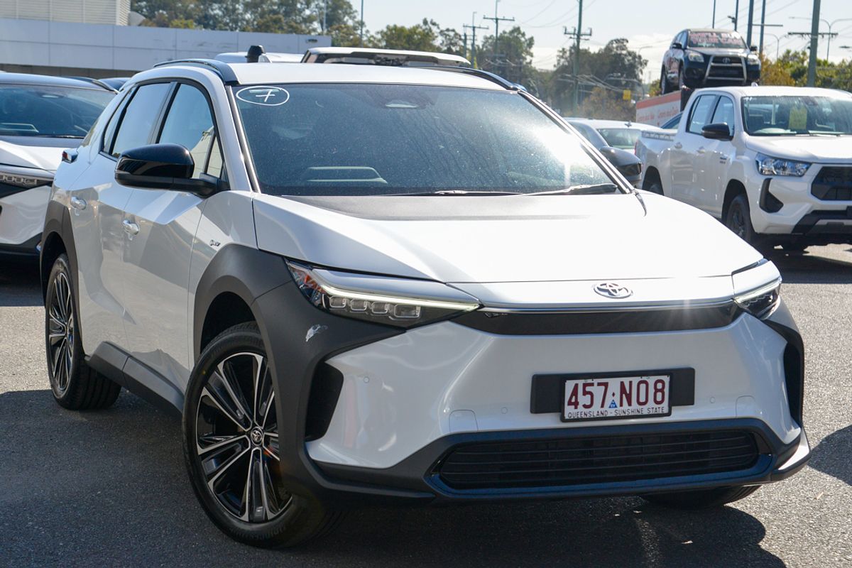 2025 Toyota bZ4X XEAM10R