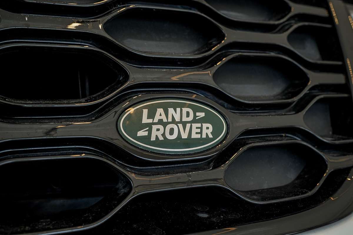 2024 Land Rover Discovery D300 Dynamic SE Series 5