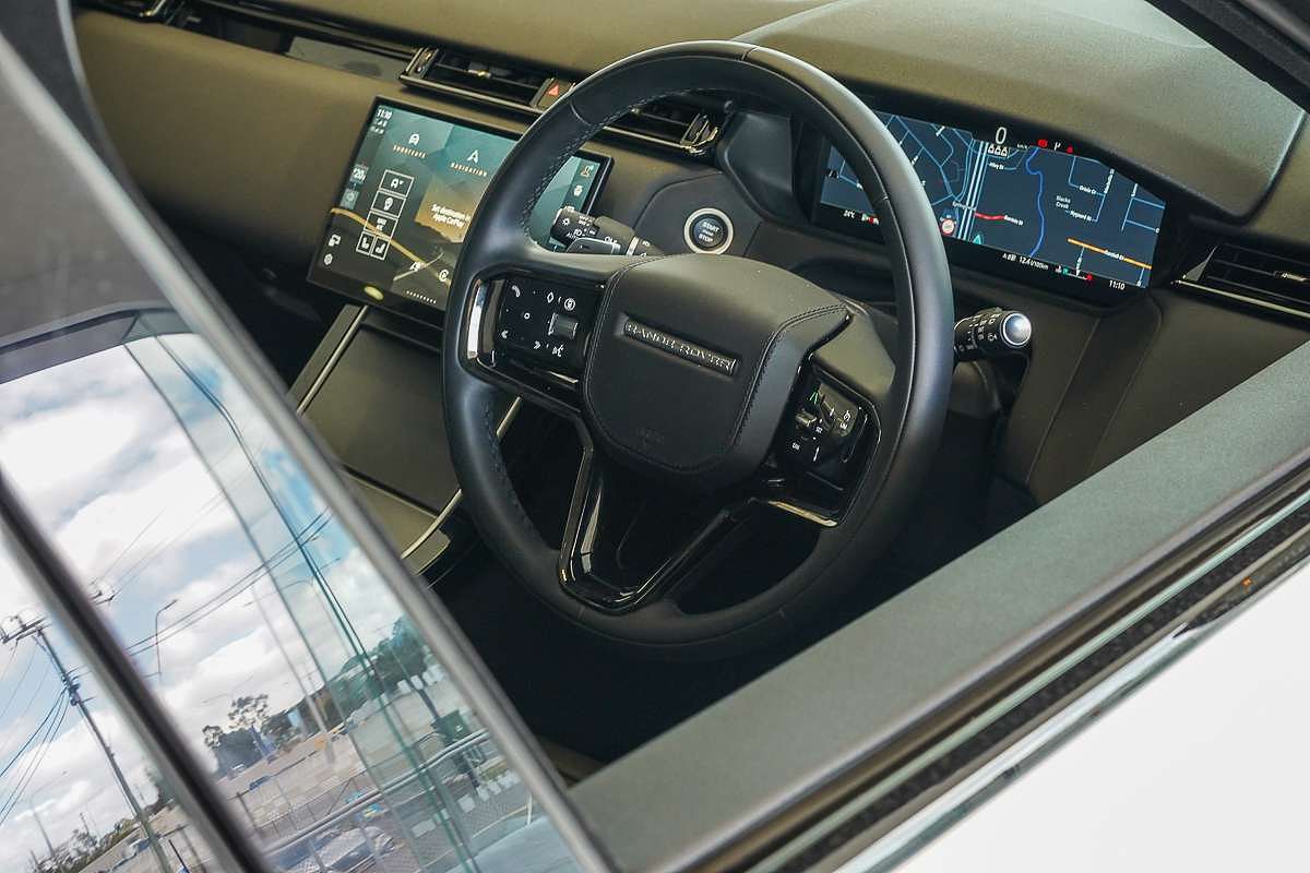 2024 Land Rover Range Rover Velar P250 Dynamic SE L560