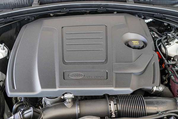 2024 Land Rover Range Rover Velar P250 Dynamic SE L560