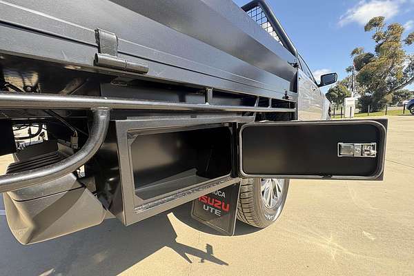 2025 Isuzu D-MAX LS-U  4X4