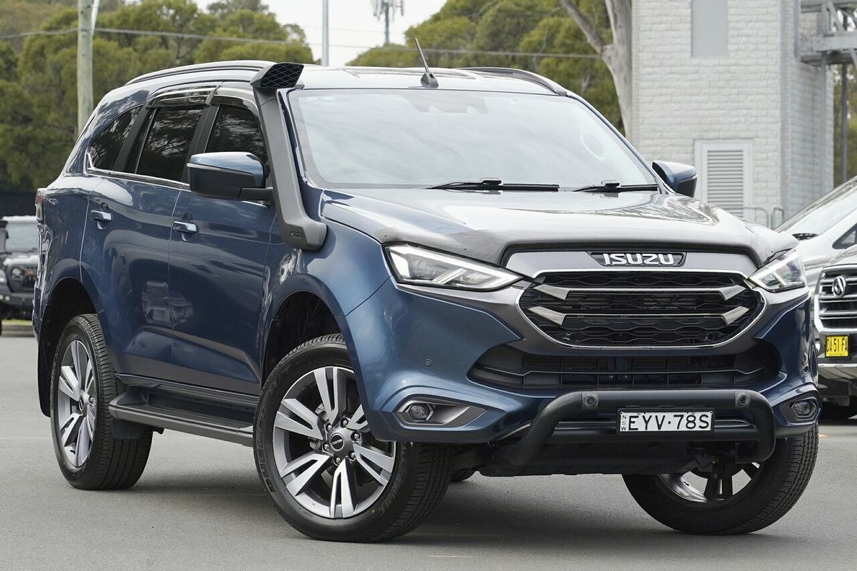 2023 Isuzu MU-X LS-T