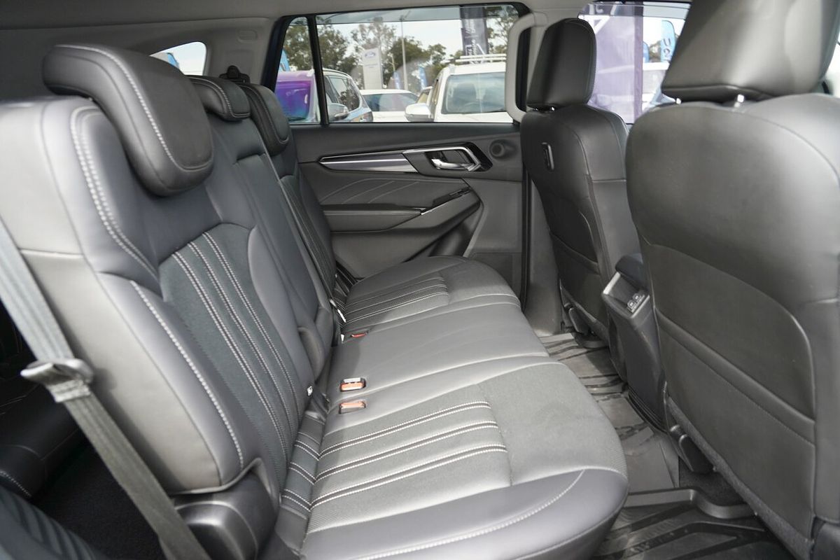 2023 Isuzu MU-X LS-T