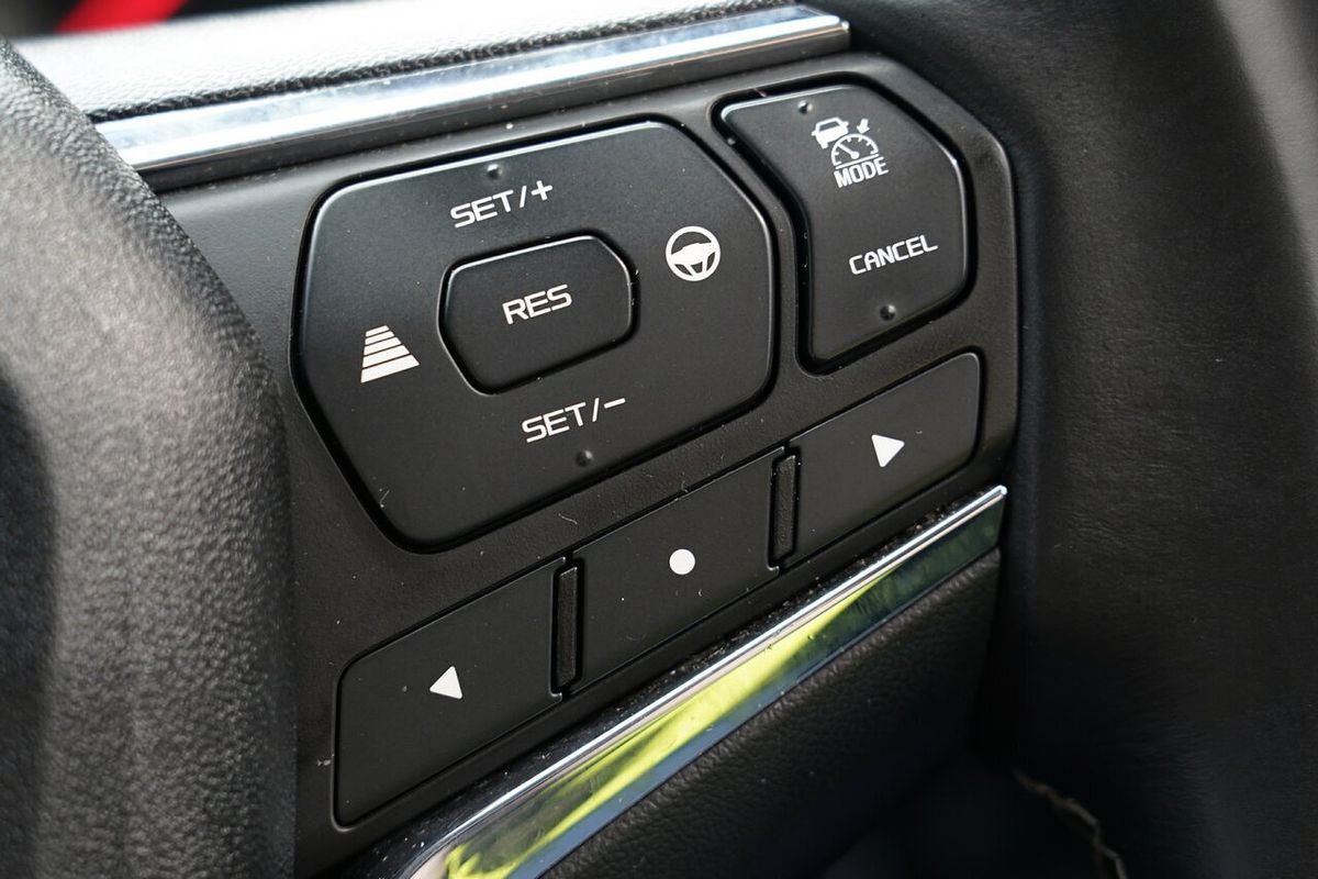 2023 Isuzu MU-X LS-T