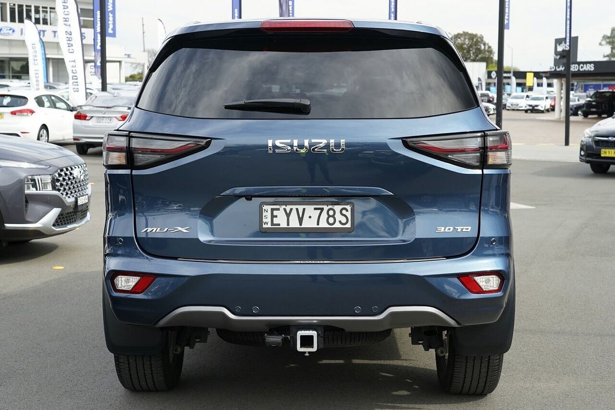 2023 Isuzu MU-X LS-T