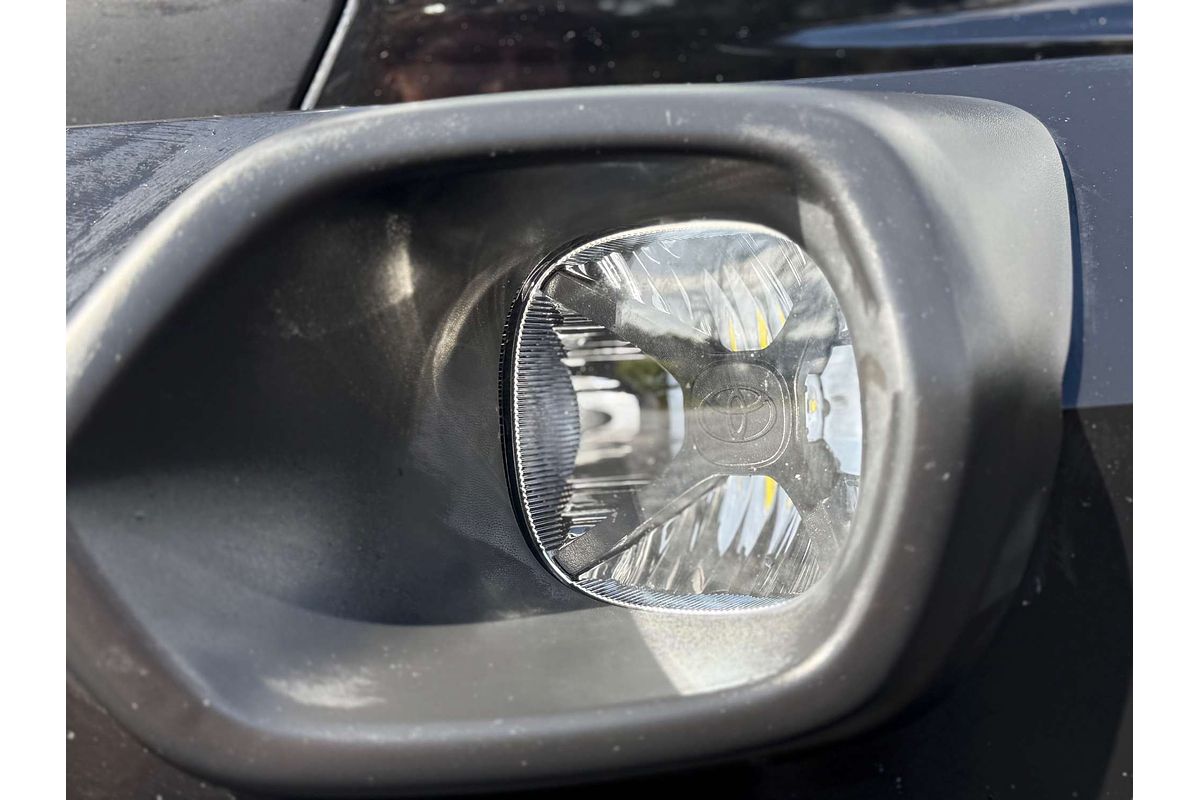 2021 Toyota Hilux Rugged X GUN126R 4X4
