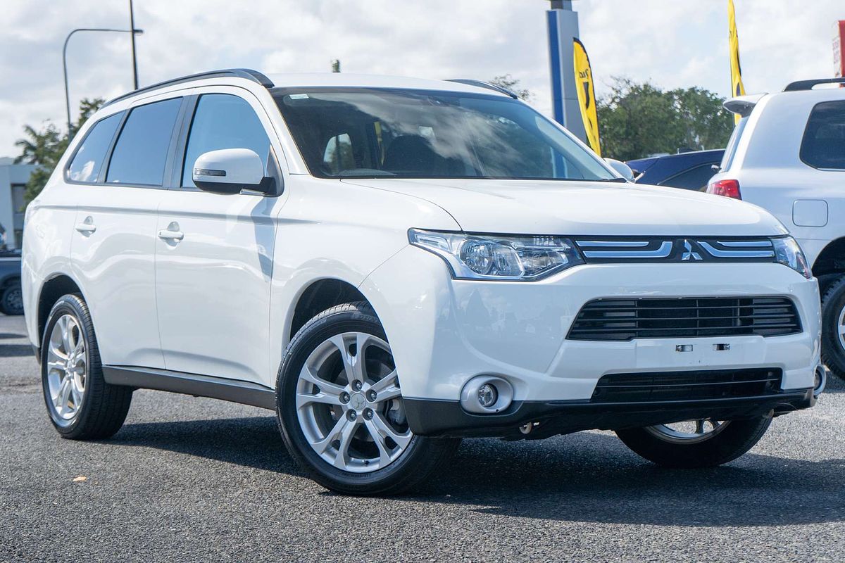 2013 Mitsubishi Outlander LS ZJ
